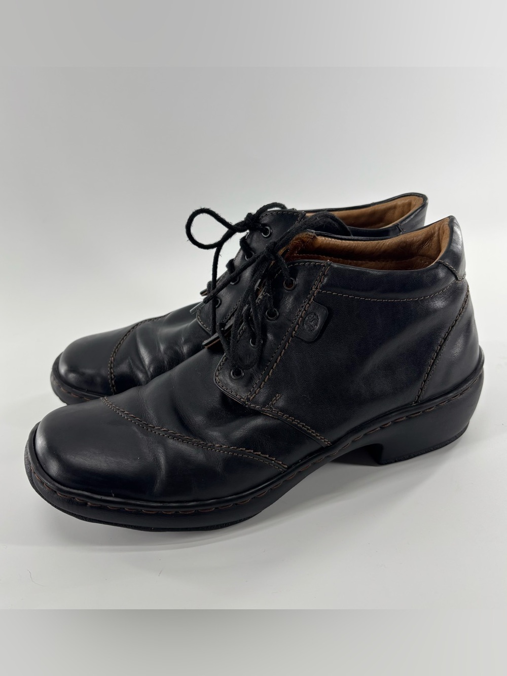 Josef Seibel black leather ankle boots 40 square toe lace up